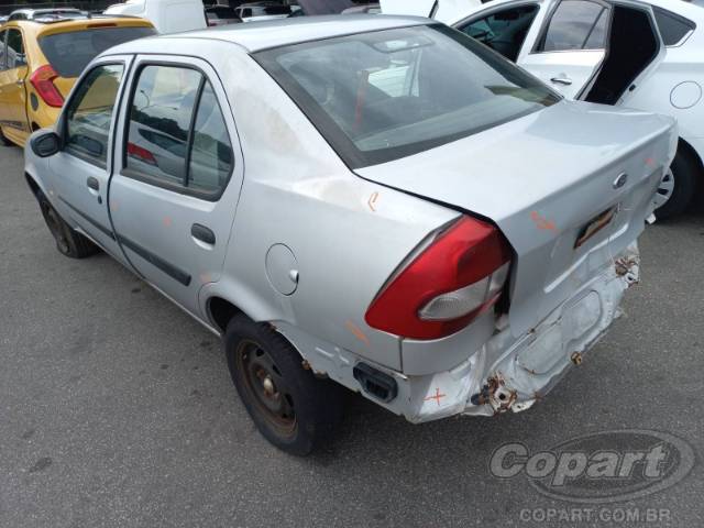 2003 FORD FIESTA SEDAN 