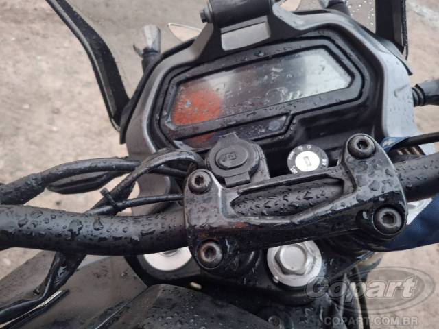 2025 BAJAJ DOMINAR 