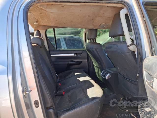 2022 TOYOTA HILUX CD 