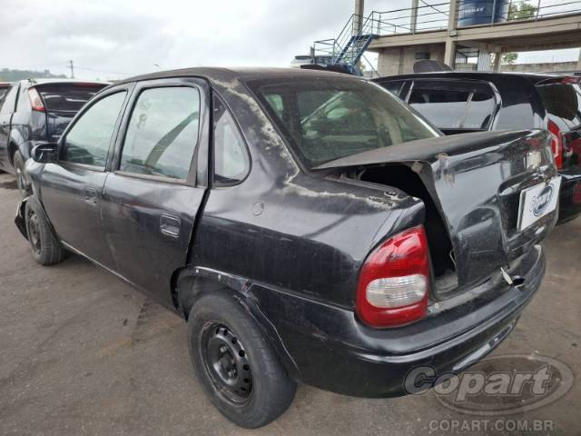 1998 CHEVROLET CORSA SEDAN 