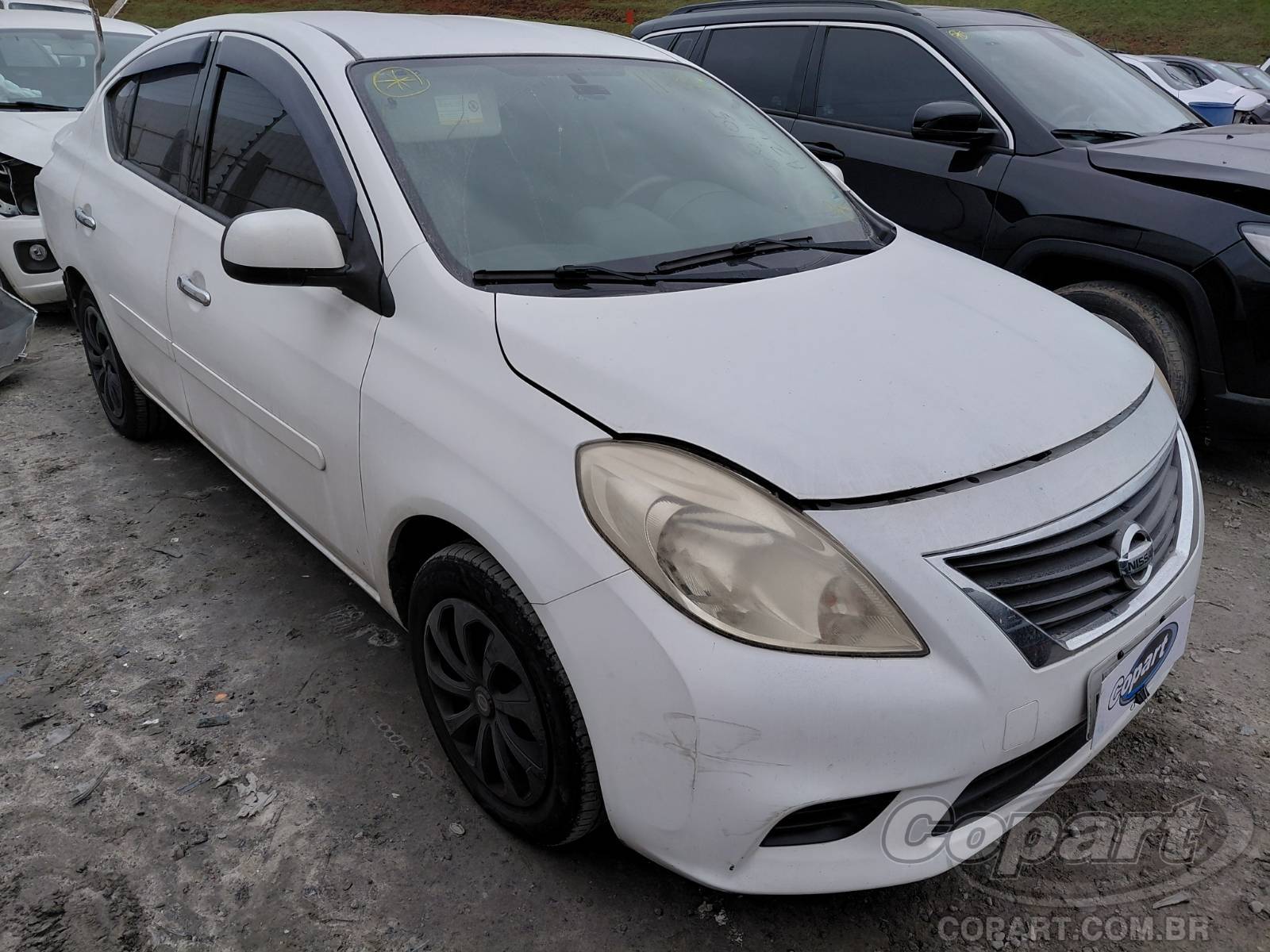 NISSAN VERSA