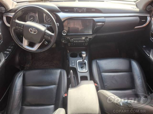 2024 TOYOTA HILUX CD 