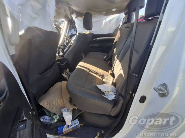 2024 TOYOTA HILUX CD 