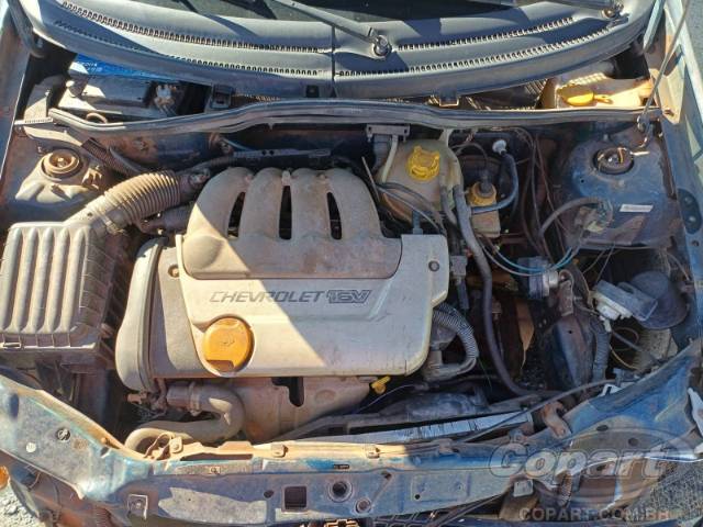 2000 CHEVROLET CORSA SEDAN 