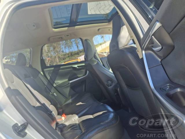 2010 VOLVO XC60 