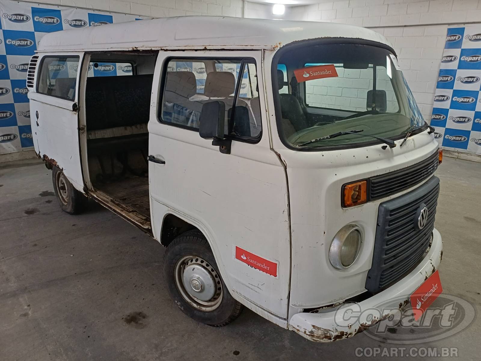 2011 VOLKSWAGEN KOMBI