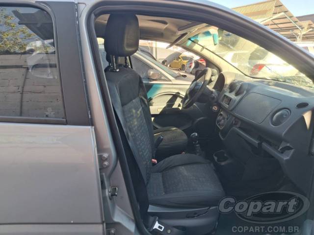 2013 FIAT UNO 