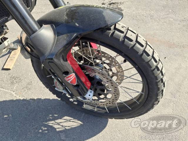 2024 DUCATI DESERTX 