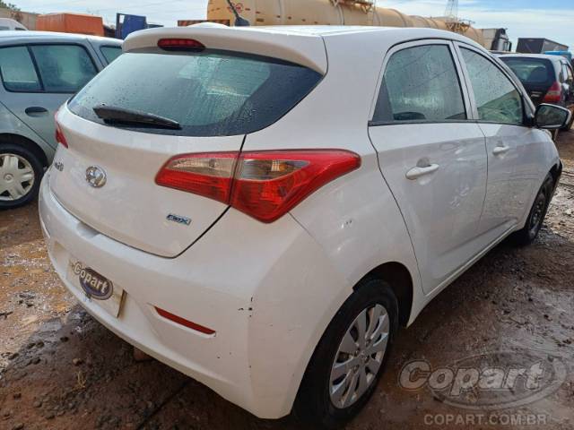 2014 HYUNDAI HB20 