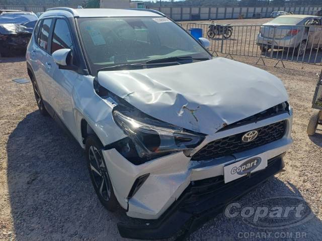 2026 TOYOTA Yaris Cross 