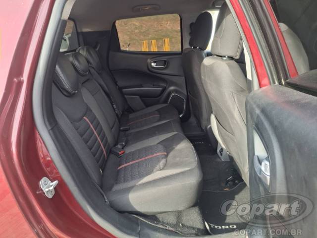 2017 FIAT TORO 
