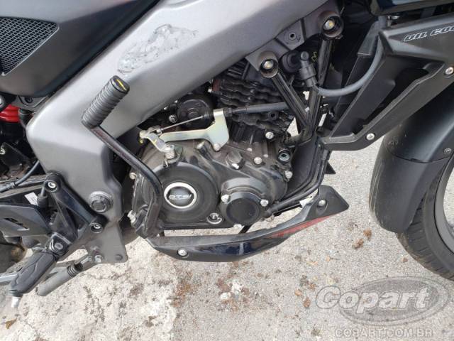 2025 BAJAJ DOMINAR 