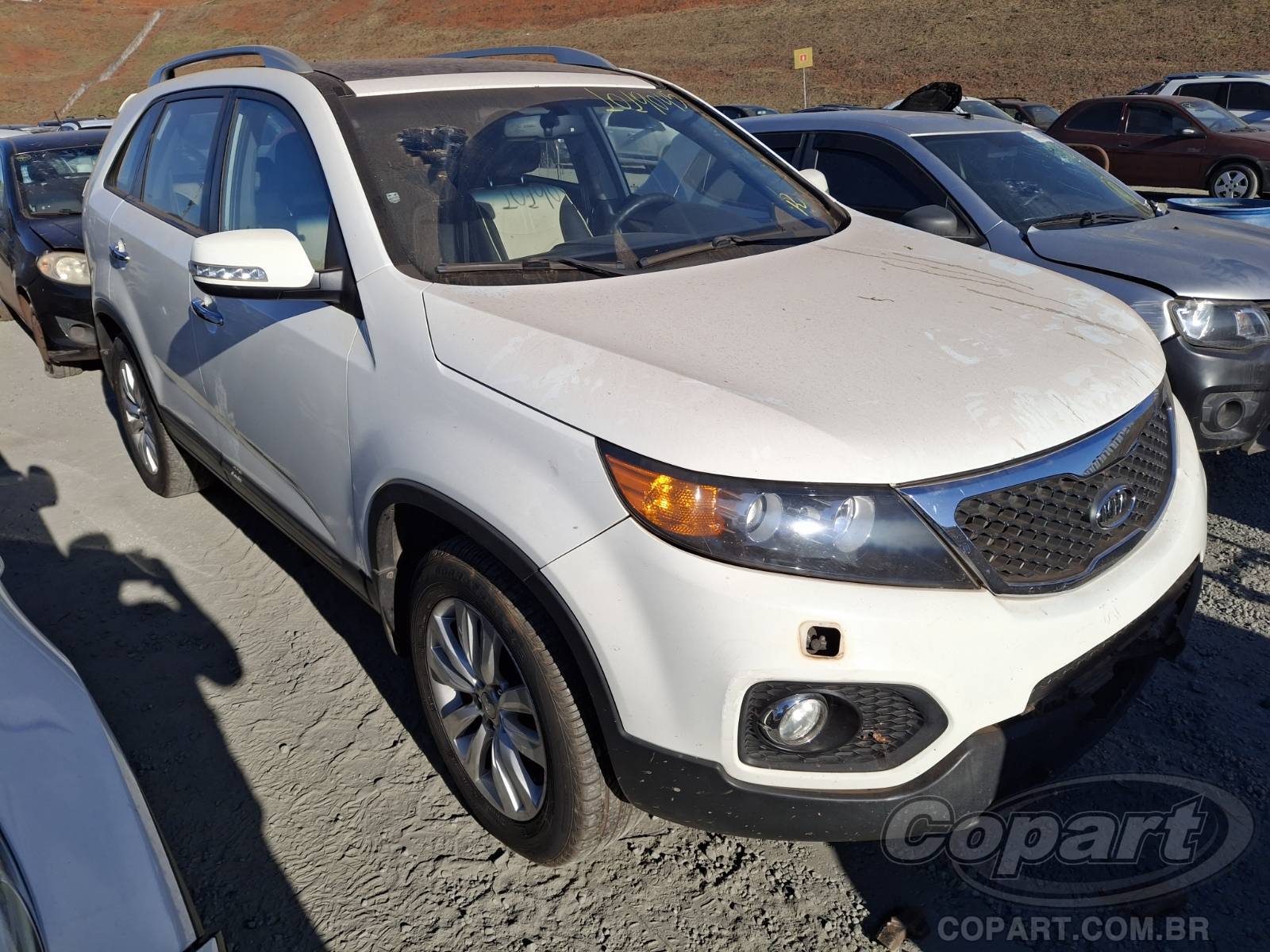 Veículo Hyundai Sorento KIA SORENTO EX 2.4 16V 2011 2012 em leilão