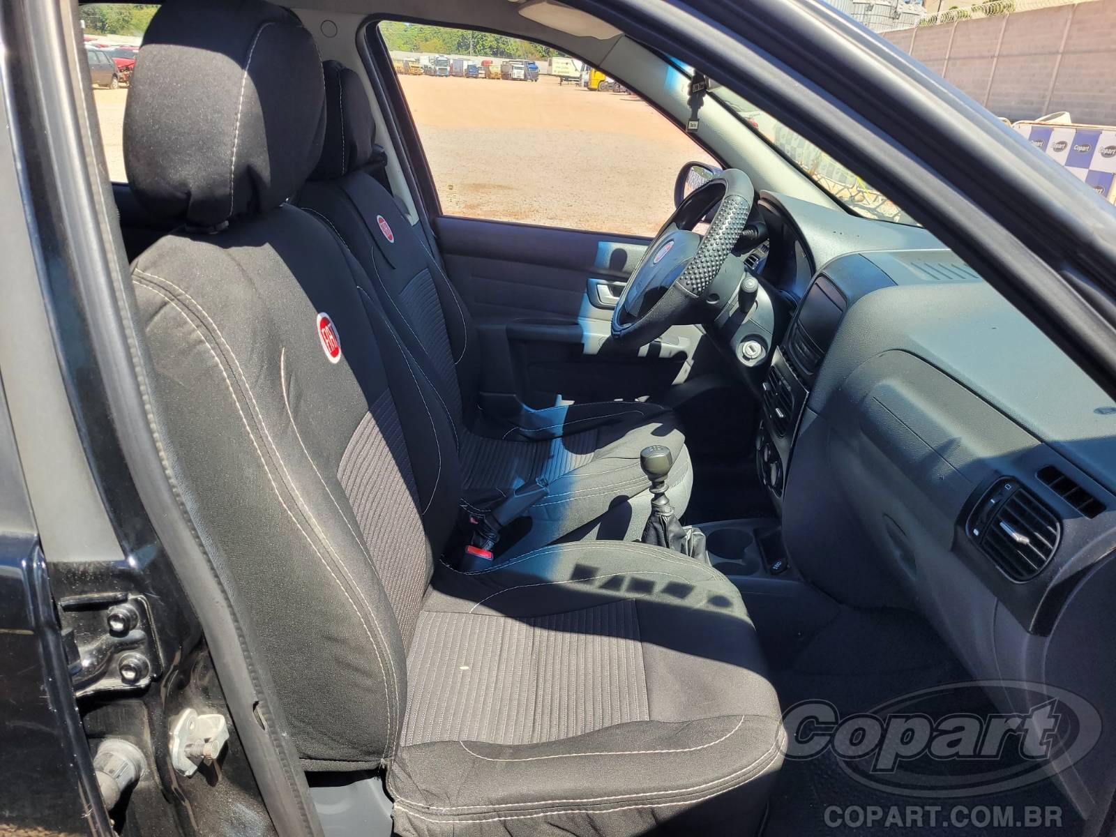 Foto 5: 2015 FIAT SIENA