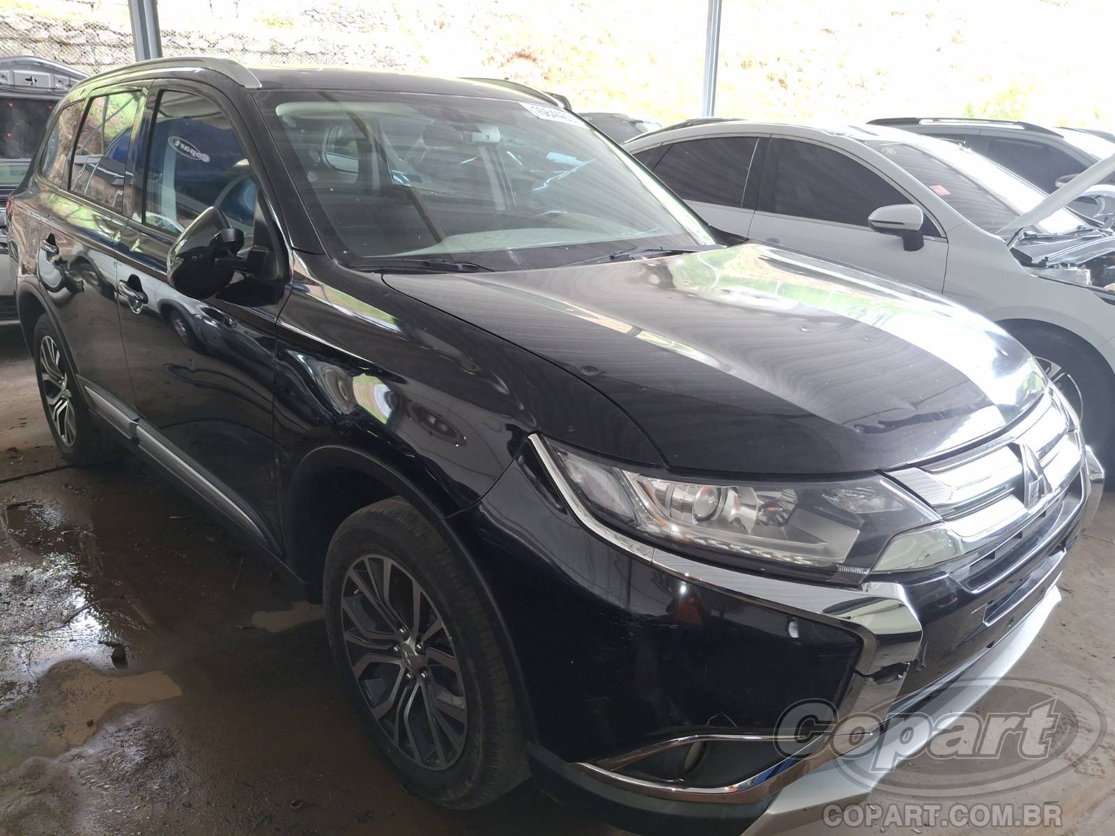 Veículo Mitsubishi Outlander Mitsubishi Outlander 2.0 16V MIVEC 2018 2018 em leilão