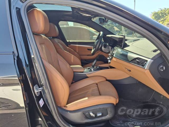 2022 BMW SERIE 5 