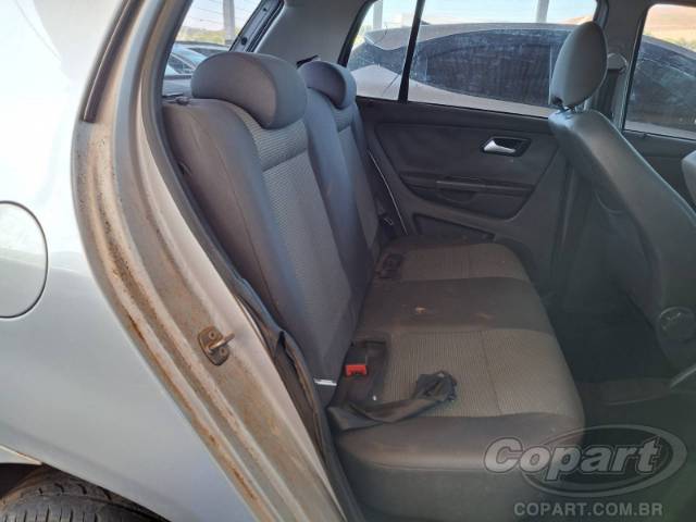 2011 VOLKSWAGEN FOX 