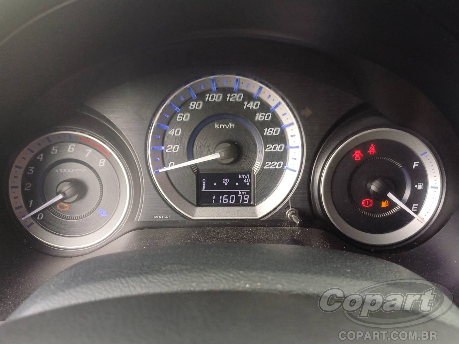 Foto 8 de 10: 2013 HONDA CITY