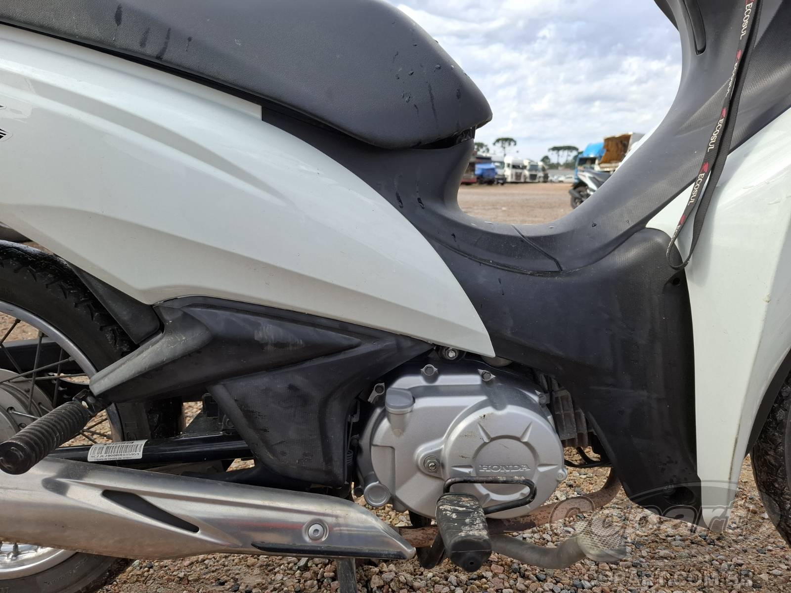 Foto 6 de 10: 2024 HONDA BIZ