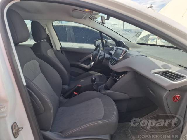 2017 PEUGEOT 208 