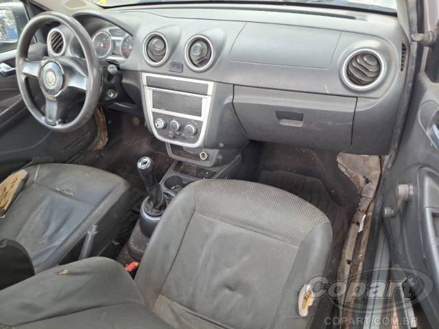 2013 VOLKSWAGEN SAVEIRO 