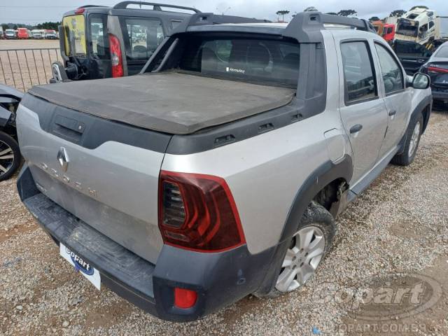 2017 RENAULT DUSTER OROCH 