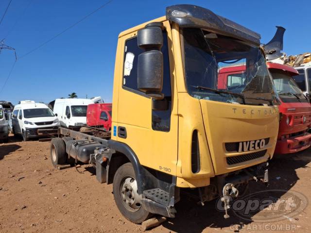 2020 IVECO TECTOR 