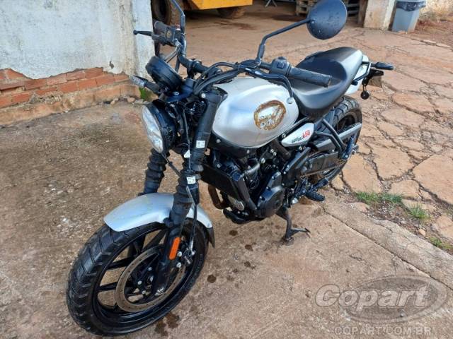 2026 ROYAL ENFIELD Guerrilla 