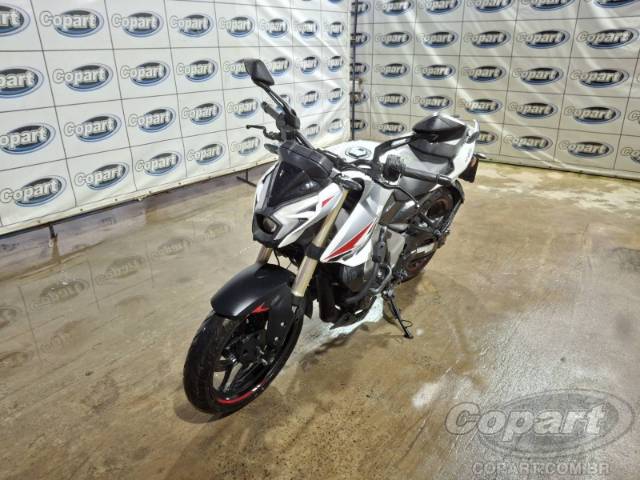 2026 BAJAJ DOMINAR 