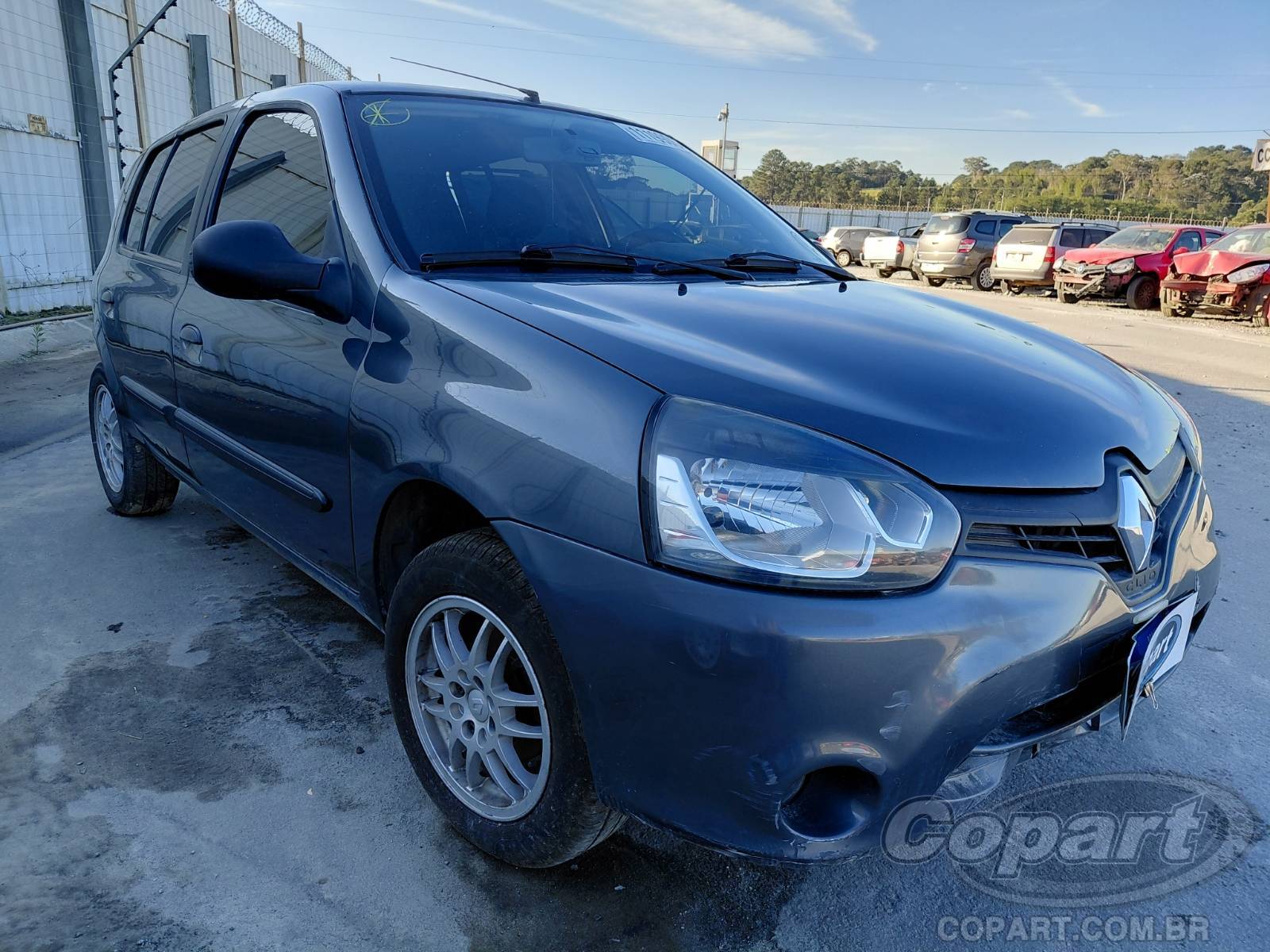 Veículo Renault Clio RENAULT Clio Expression 1.0 16V Hi-Power 2015 2015 em leilão