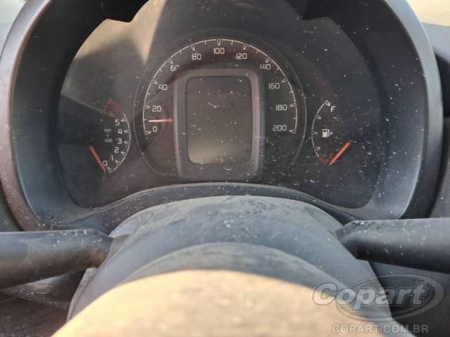 2015 FIAT UNO 