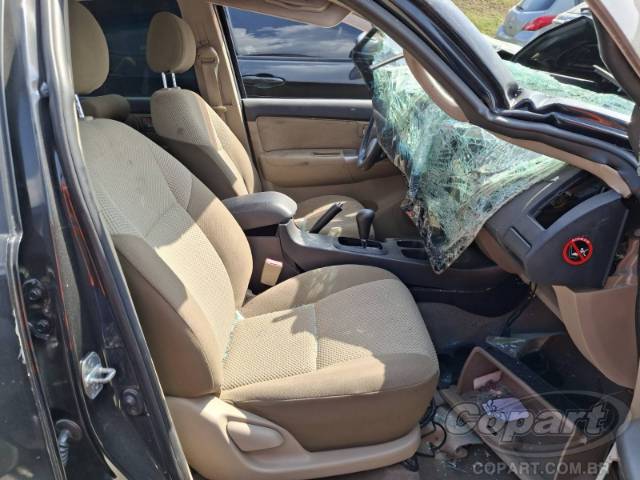 2015 TOYOTA HILUX SW4 