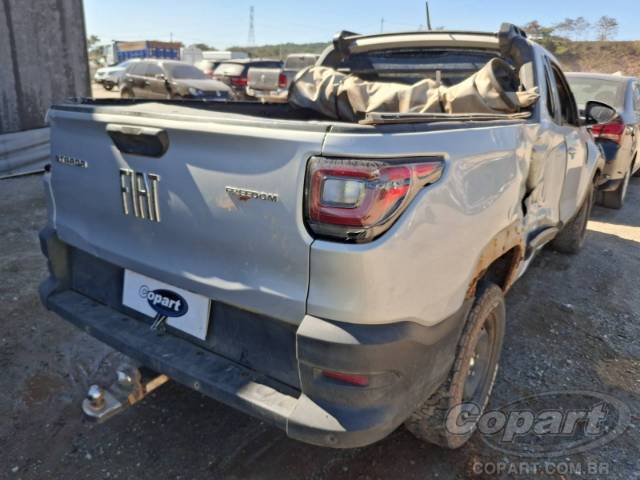 2025 FIAT STRADA 