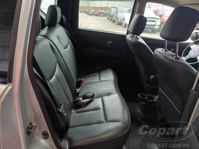 2014 NISSAN LIVINA 