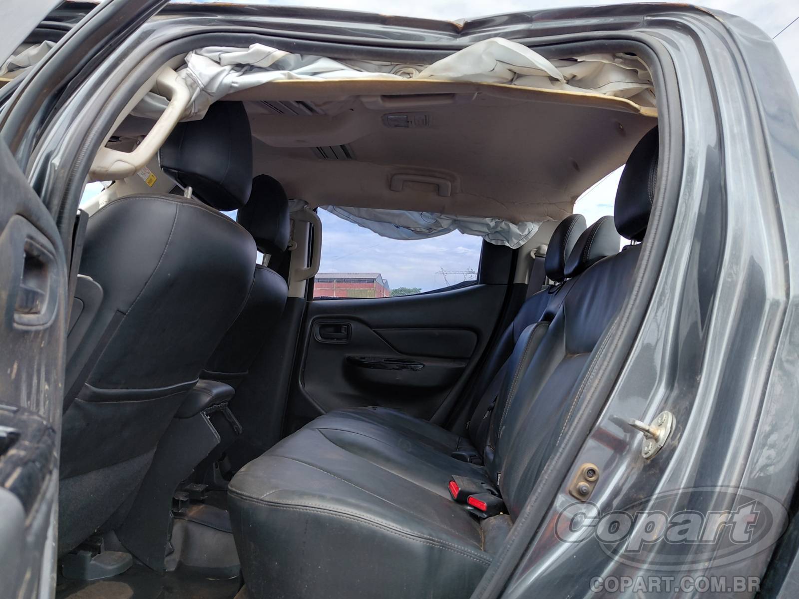 Foto 6 de 10: 2025 MITSUBISHI L200 TRITON