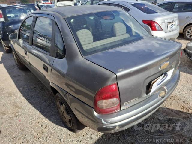 2010 CHEVROLET CLASSIC 