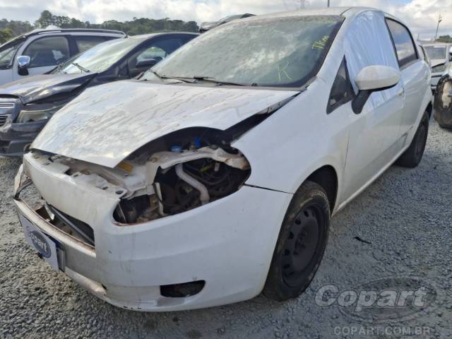 2012 FIAT PUNTO 