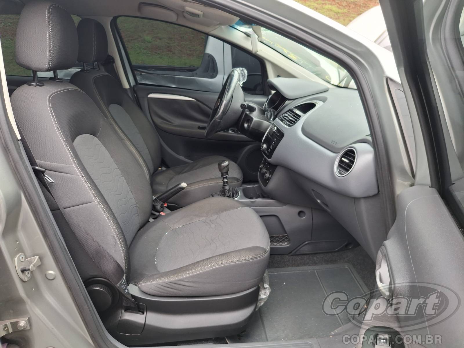 Foto 5: 2015 FIAT PUNTO