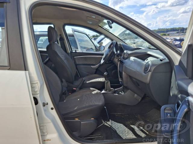 2014 RENAULT DUSTER 