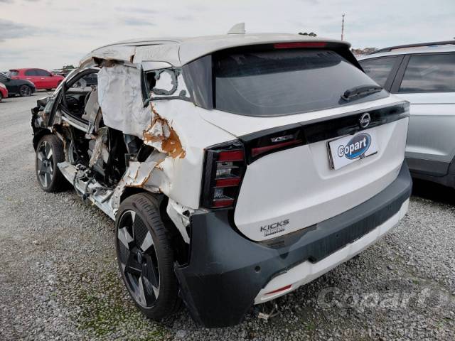 2026 NISSAN KICKS 