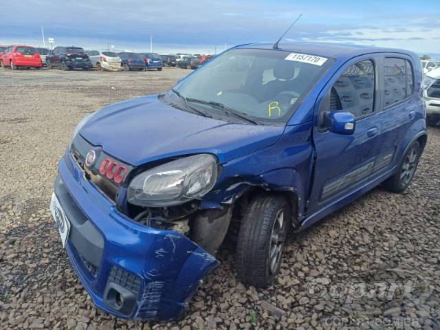 2015 FIAT UNO 