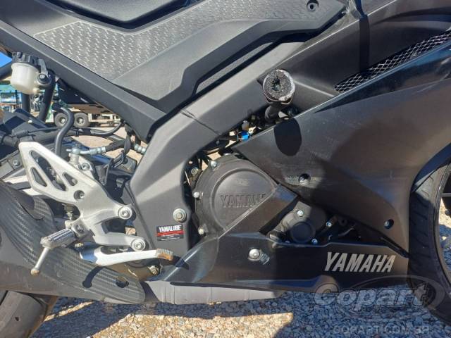 2025 YAMAHA YZF R15 
