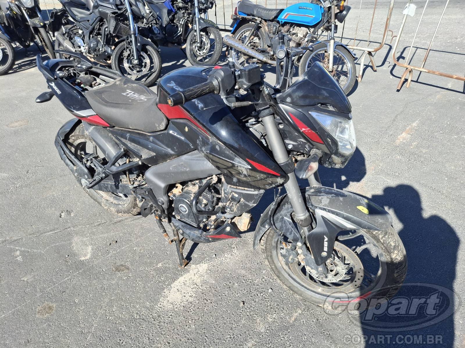 Veículo BAJAJ Dominar Bajaj Dominar 2024 2025 em leilão