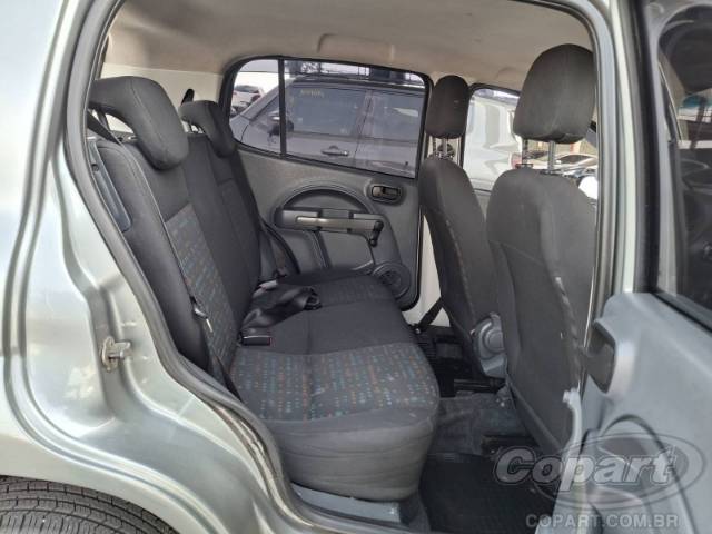 2015 FIAT UNO 