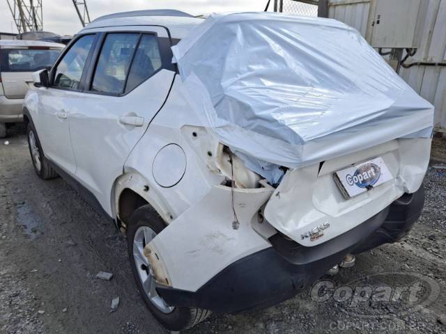 2019 NISSAN KICKS 