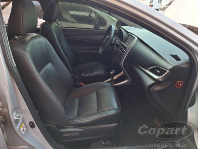 2019 TOYOTA YARIS SEDA 