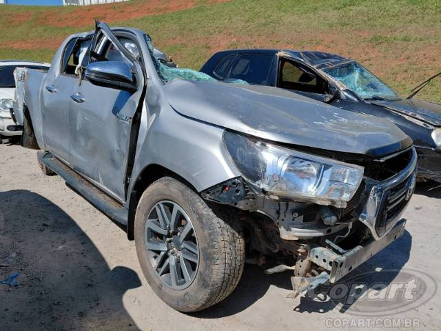 2019 TOYOTA HILUX CD 
