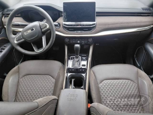 2025 JEEP COMMANDER 