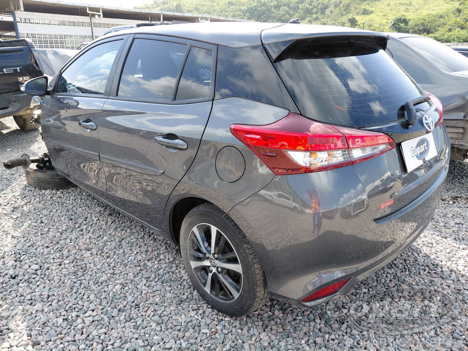 2021 TOYOTA YARIS — foto 3 de 11