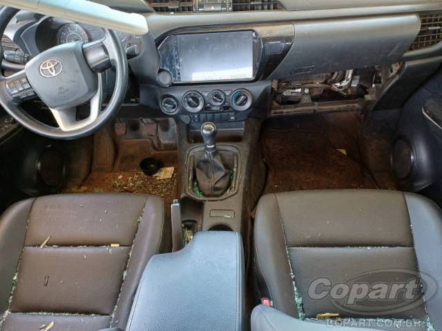 2024 TOYOTA HILUX CD 